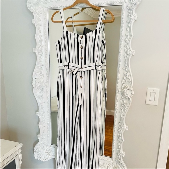 LOFT linen blend stripe jumpsuit - Picture 4 of 13